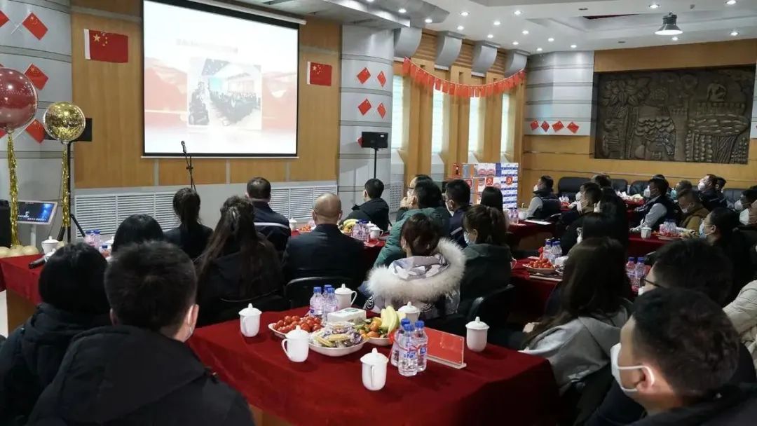 华体会平台_华体会(中国)召开 “展望前行 企业兴旺有我”贺年会